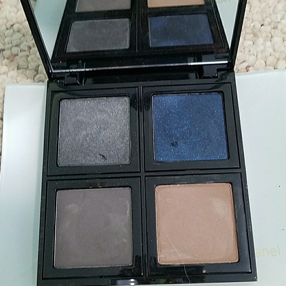 Four Bobbi eyeshadows